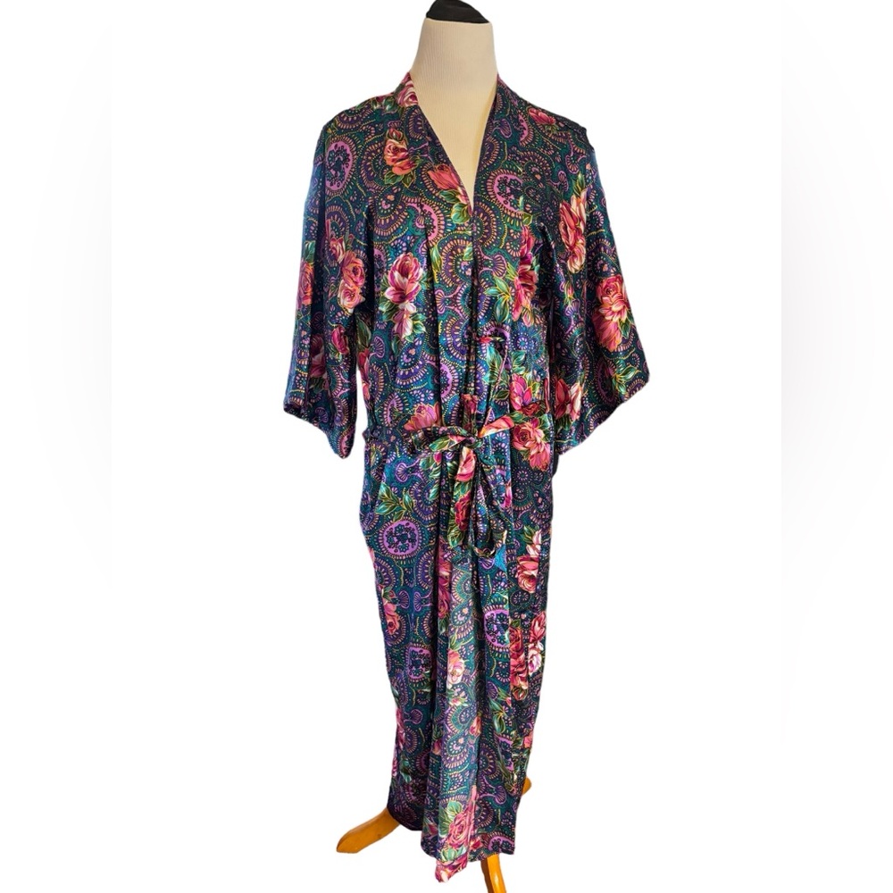 Adonna‎ Women’s Floral Robe Size Medium (NWT)